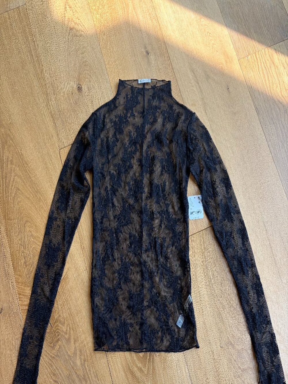 NWT Lady Lux Layering Top - Picture 4 of 7